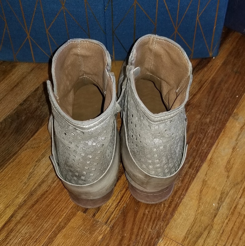 Miz Mooz Silver and Gray Perforated Ankle Boots - Picture 4 of 7